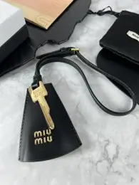 miu miu key holder and boucle de sac s_12700b6